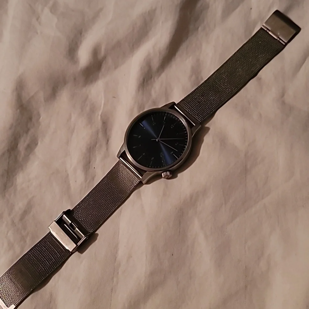 Komono The Winston Royale Mens Minimalist Watch Cobalt Blue Face Mesh Band‎